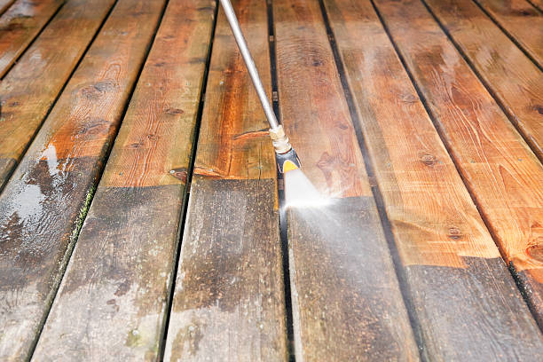 Best Vinyl Siding Pressure Washing in Okawvle, IL